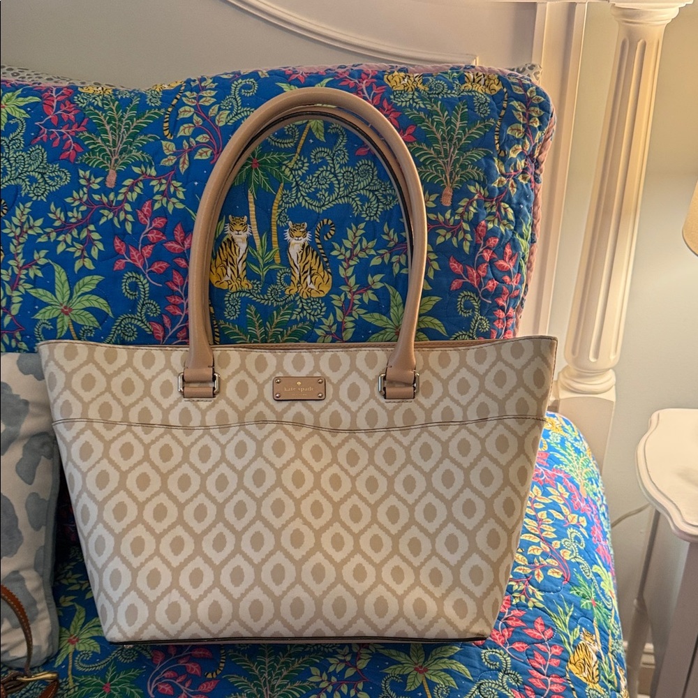 Kate Spade Cream and Tan Patterned Tote